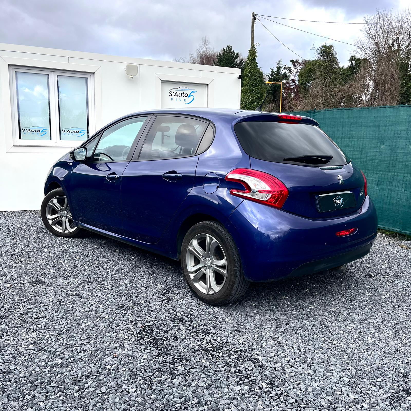 Peugeot 208 Style 2014