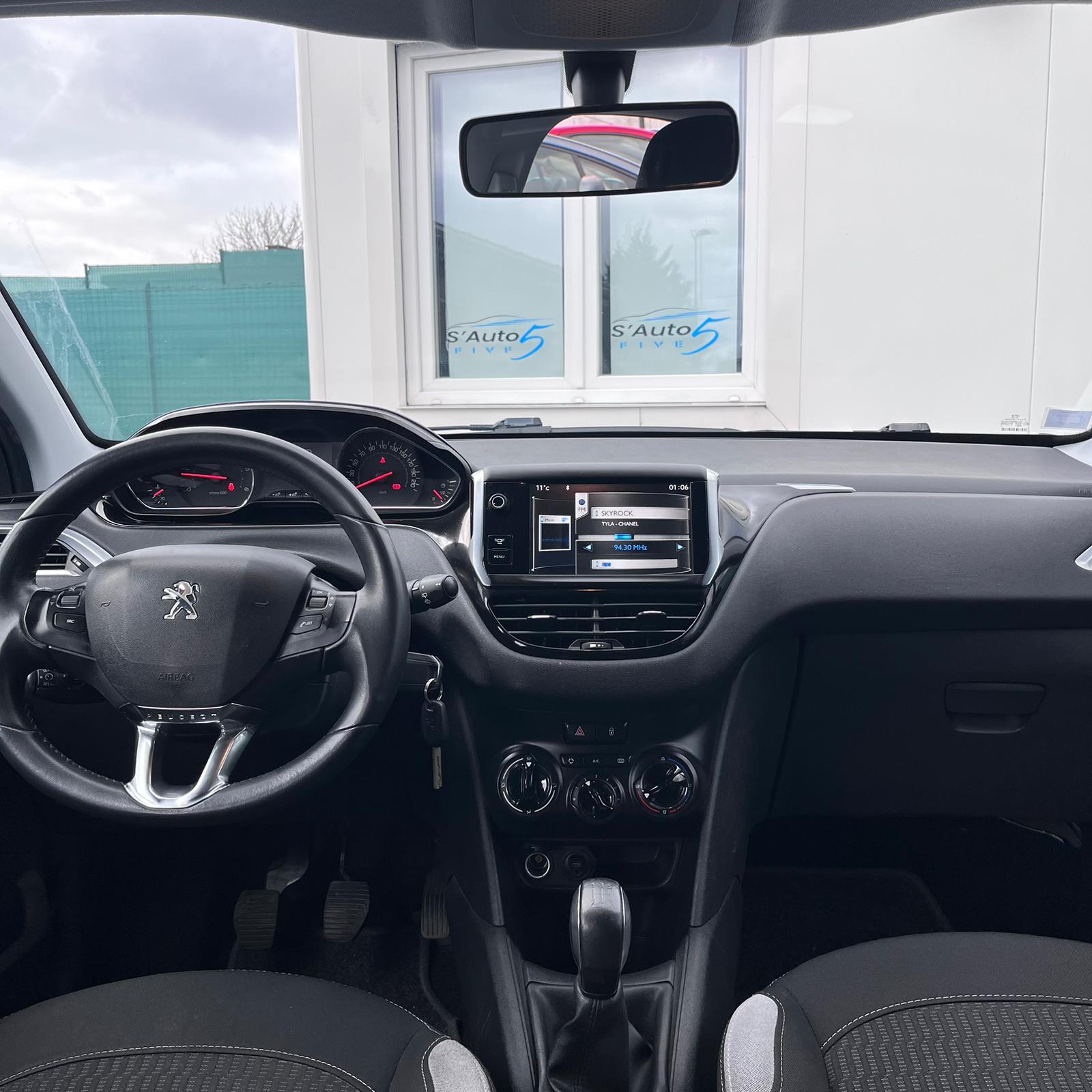 Peugeot 208 Style 2014