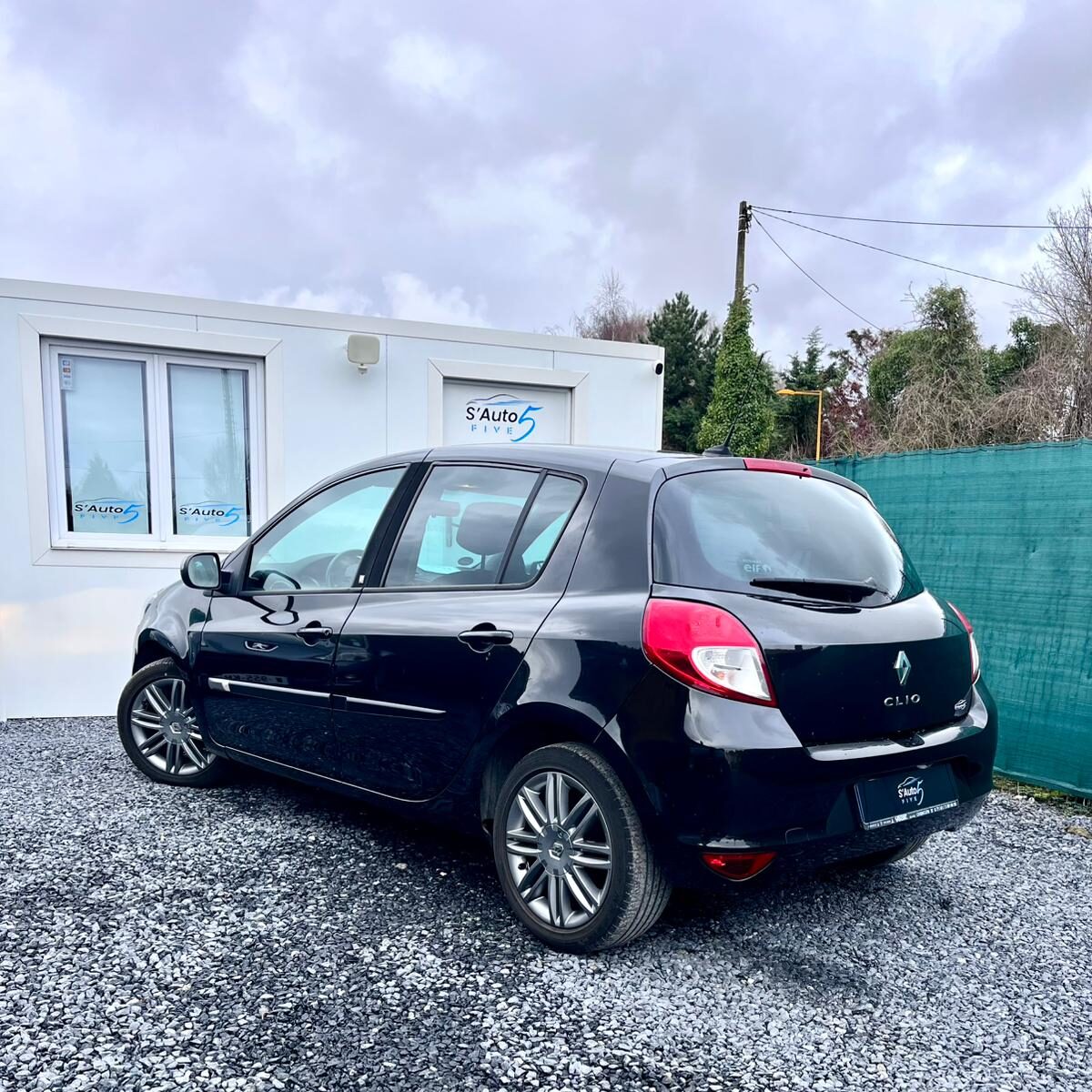 Renault Clio 20th Voiture d'occasion Valenciennes